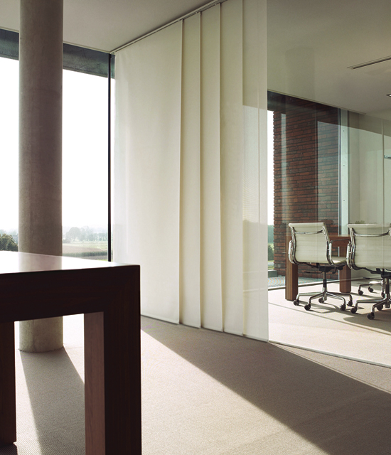 Witte Paneelgordijnen: Een Tijdloze Keuze voor Elk Interieur